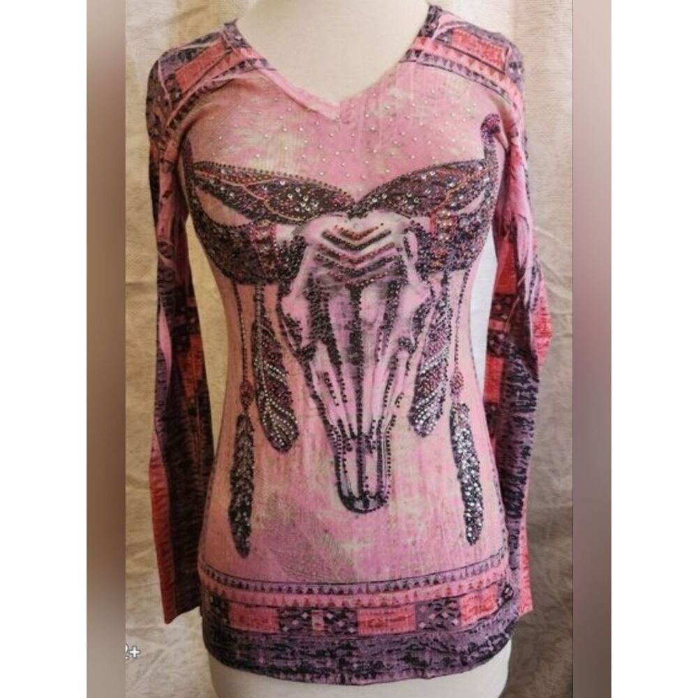F97 R. Rouge Embellished Pink Western Skull and Feathers Graphic Top